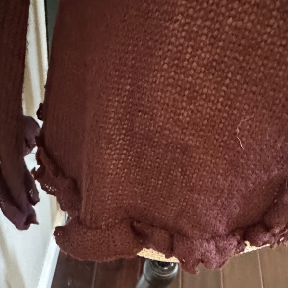 Chic Ruffled Maroon Cardigan - Picture 9 of 10